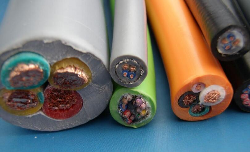 J9����|����վ����