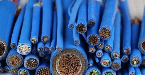 J9����|����վ����